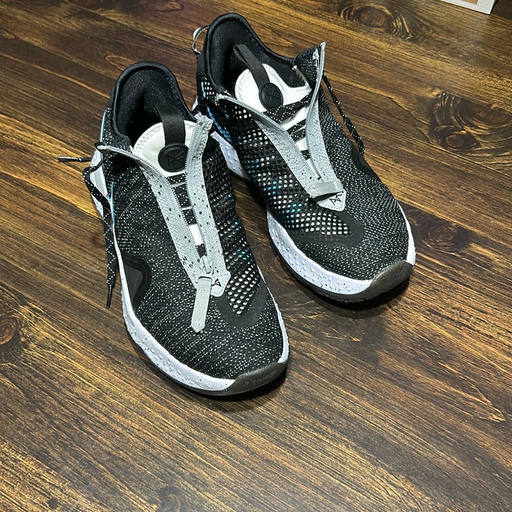 Men’s Nike basketball shoes